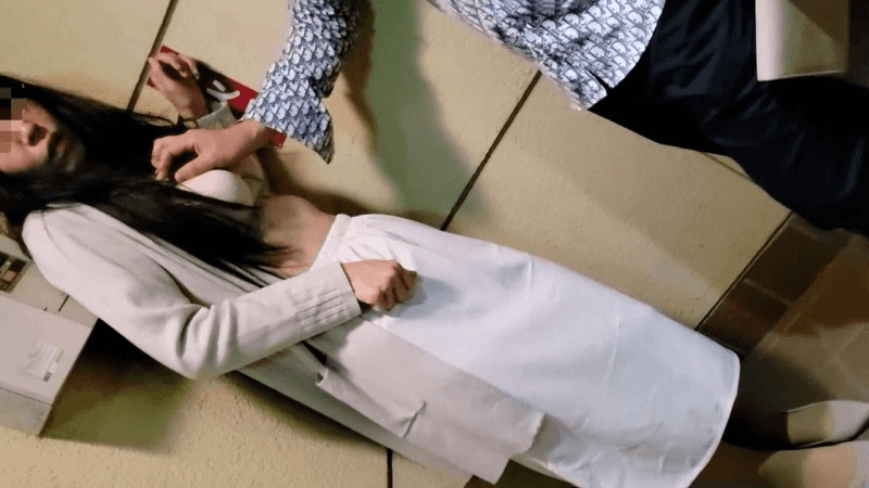 FC2_PPV_4584769 - Cô gái phải lấy thân trả nợ vì bị người tình phản bội